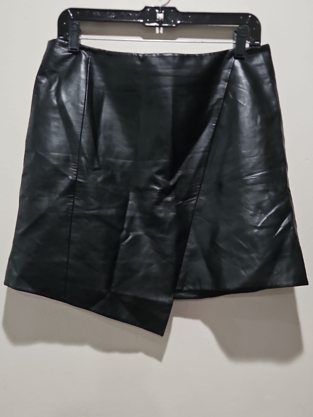 Ted Baker Black Faux Leather Asymmetric Mini Skirt size 4